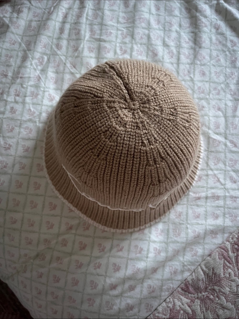 Louis Vuitton Script Hat - Picture 4 of 8